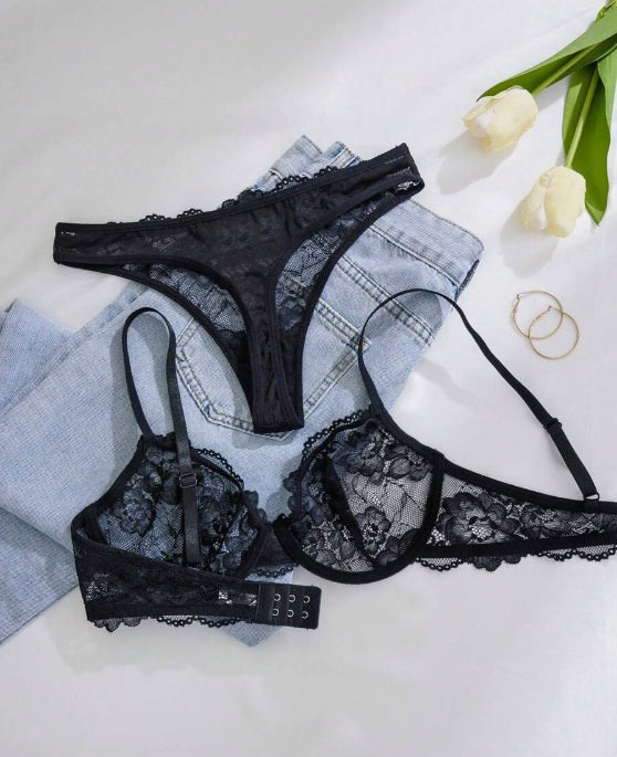 Comfortable 2 pieces lingerie - see through bra and panty